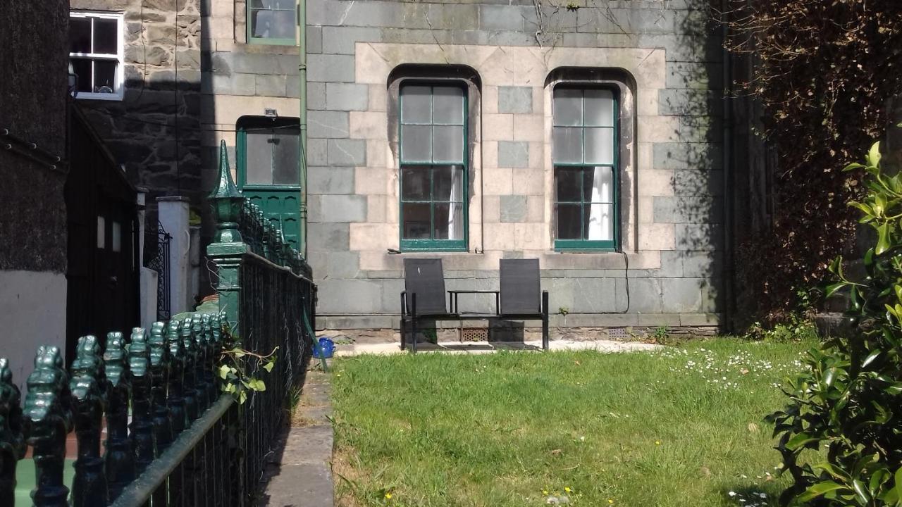 Ground Floor Barmouth Centre Apartment With Garden 外观 照片
