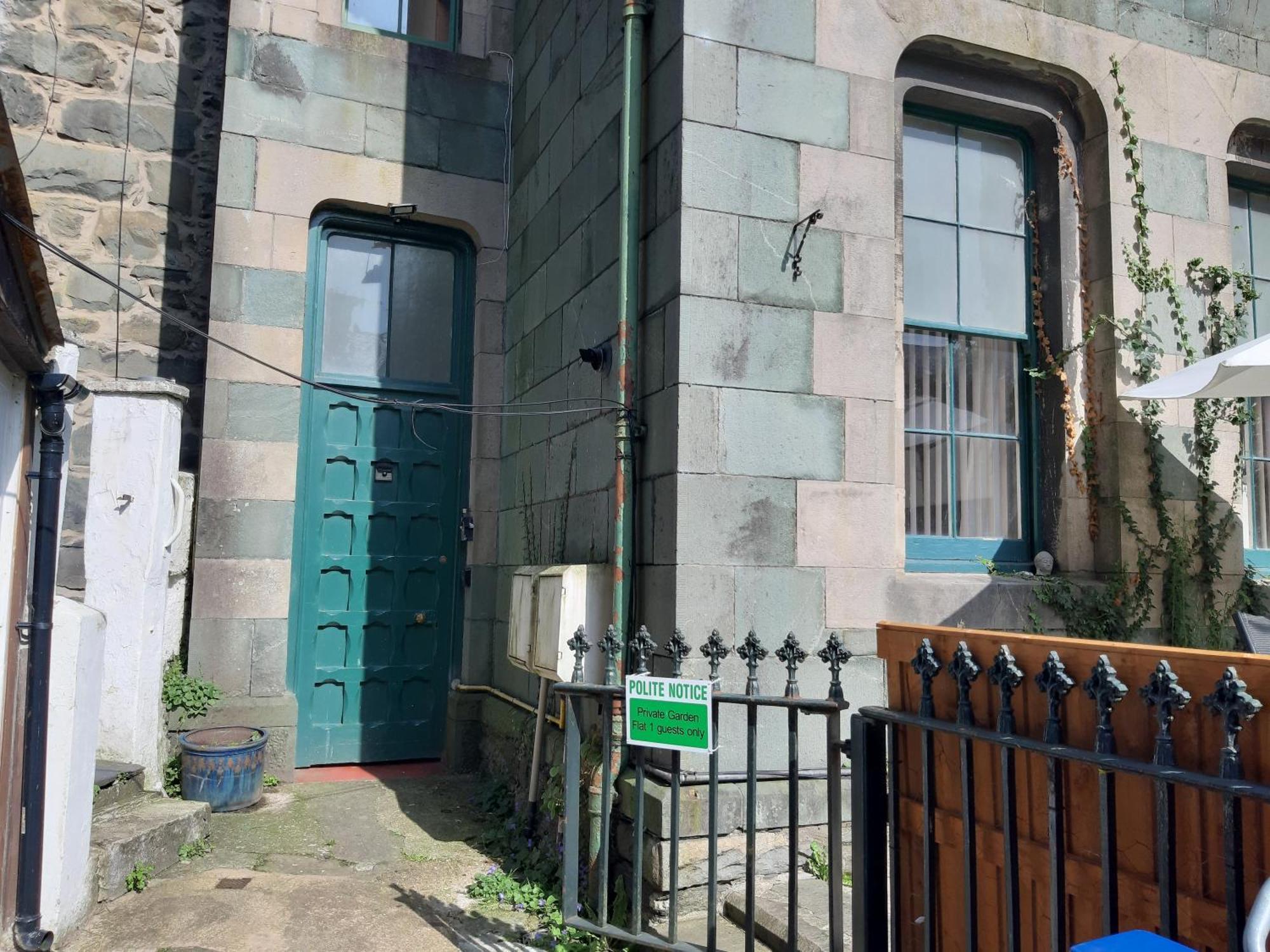 Ground Floor Barmouth Centre Apartment With Garden 外观 照片